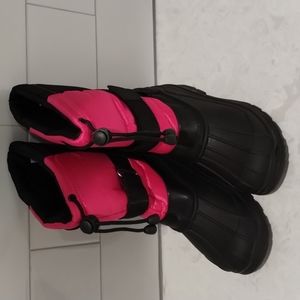 Skadoo Winter Boots Hot Pink & Black Waterproof sz 2